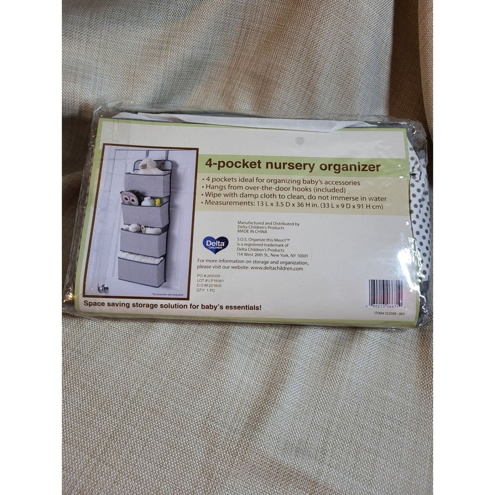 Delta Children 4-Pocket Nursery Organizer Over Door Gray White Polka Dot New - Picture 2 of 5